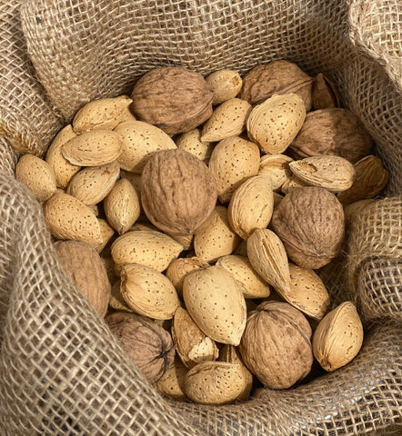 Mixed Walnuts & Almonds in shells